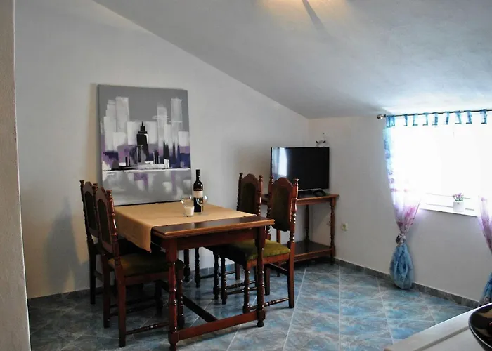 公寓 Smokvica - One Bedroom Balcony